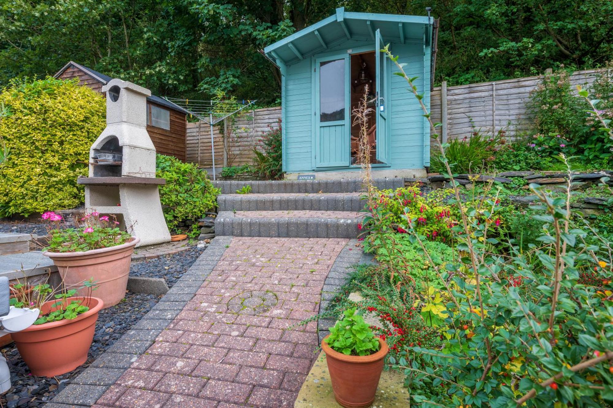 Riverside Bothy In Heart Of Scenic Harbour Village Solva Bagian luar foto