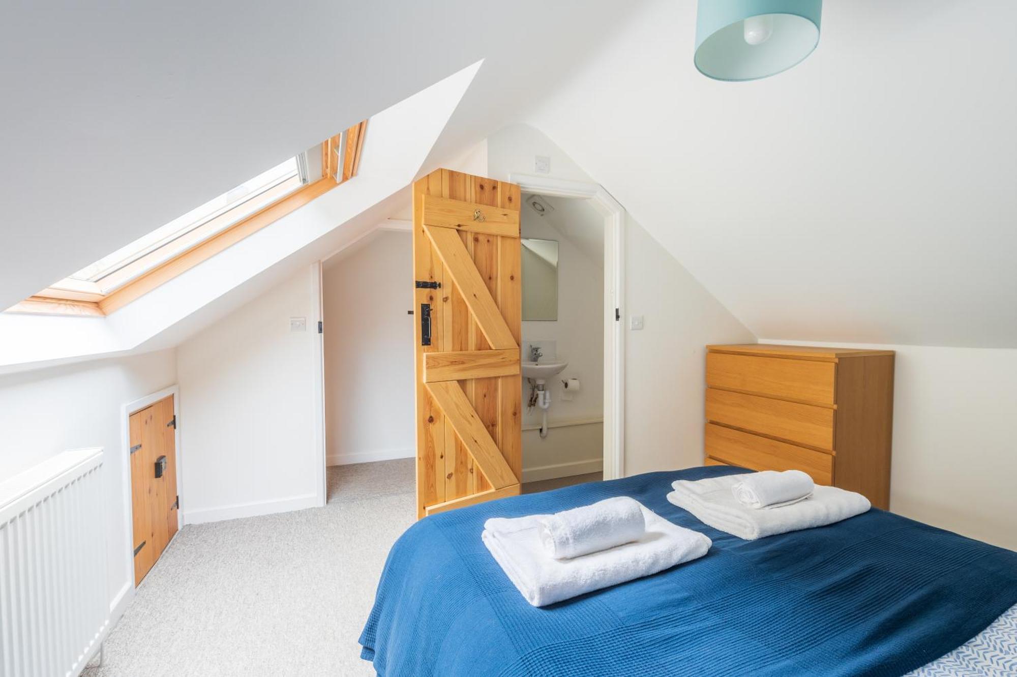 Riverside Bothy In Heart Of Scenic Harbour Village Solva Bagian luar foto