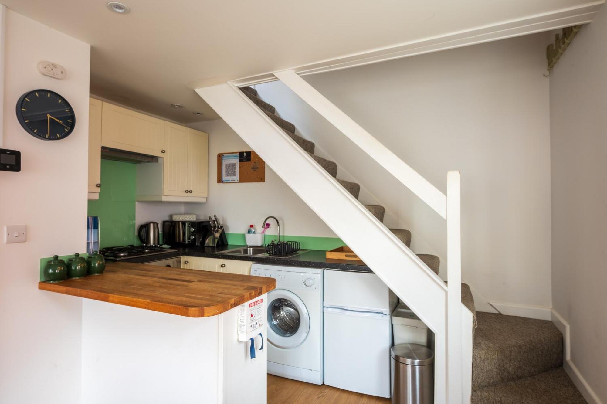 Riverside Bothy In Heart Of Scenic Harbour Village Solva Bagian luar foto
